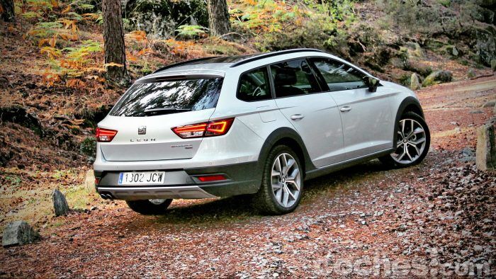 SEAT_León_X-Perience_2.0TDI_4Drive_DSG_014