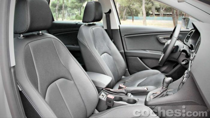 SEAT_León_X-Perience_2.0TDI_4Drive_DSG_040