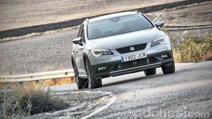 SEAT_León_X-Perience_2.0TDI_4Drive_DSG_067