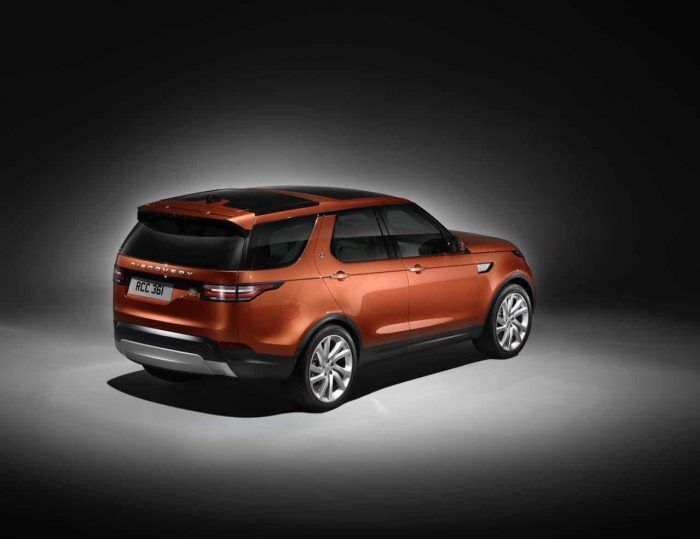 Land Rover Discovery 2017 6 700x539