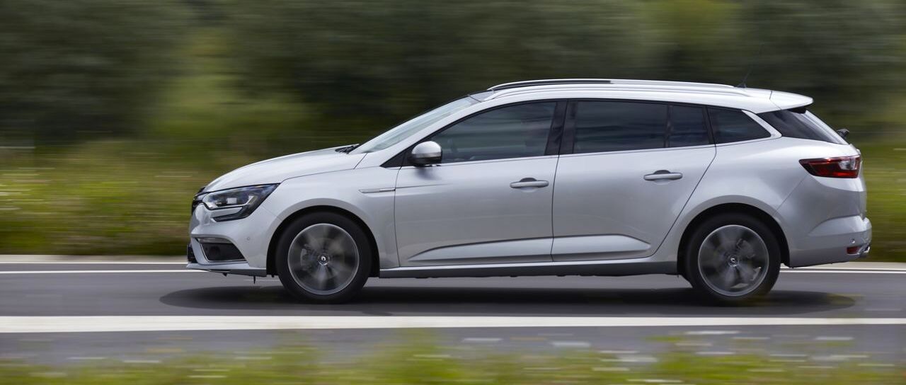 Todas las noticias de coches en un solo portal: Pruebas, fotos, vídeos, informes...