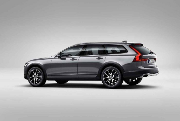 Volvo V90 Cross Country 2016 estudio