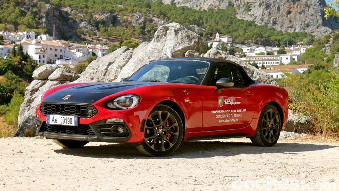 Abarth 124 Spider Contacto 26 700x394