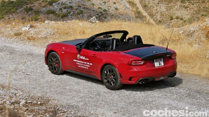 Abarth 124 Spider contacto - 97