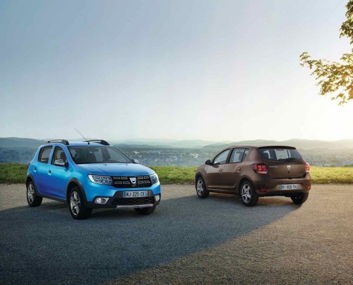 Dacia Sandero 2017 Y Sandero Stepway 2017 1 700x565