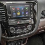 Mitsubishi Outlader 2017 Interior 05 150x150