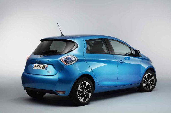 Renault ZOE ZE 40 2016 19 700x466