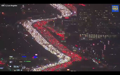 Así se colapsó la autopista de Los Angeles durante Acción de Gracias