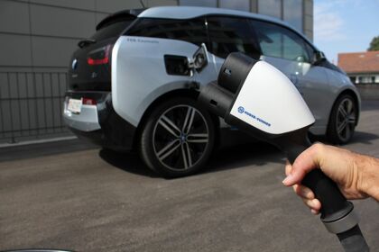 Ultra-E: la carga rápida llega a los coches eléctricos en 2018