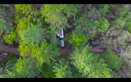 ¿Cómo es un cementerio de coches abandonado?