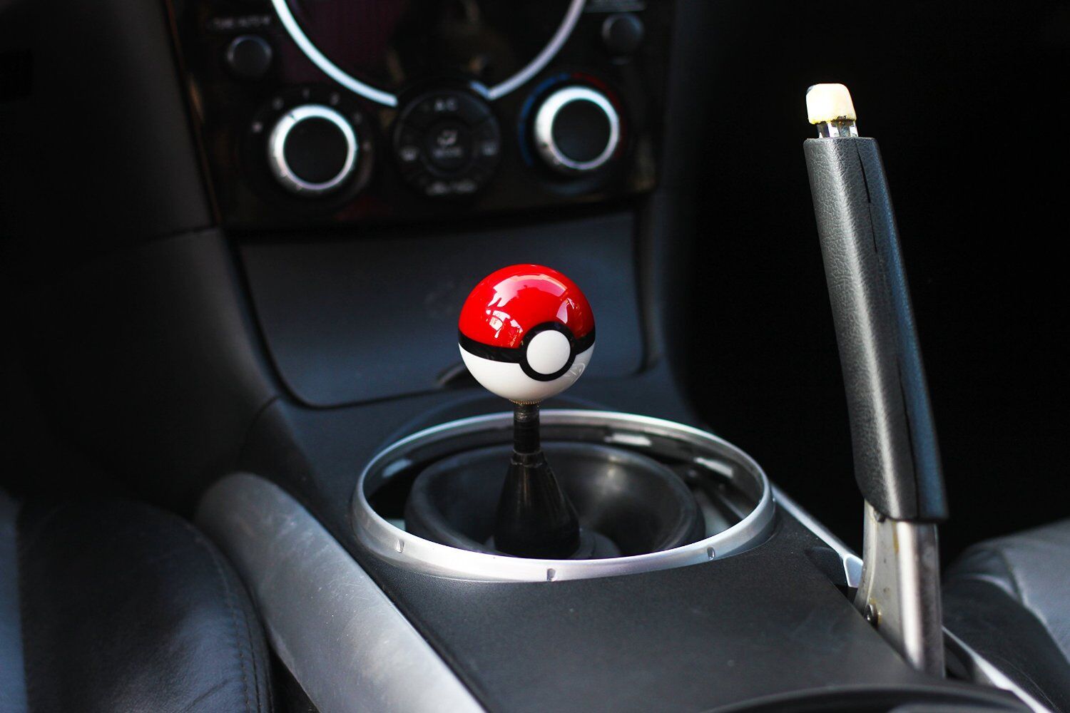 kei-project-pokemon-pokeball-round-shift-knob