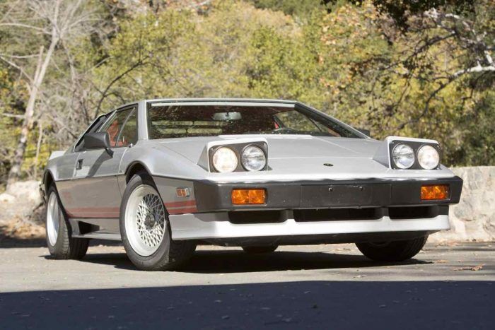 lotus-esprti-turbo-1983-25