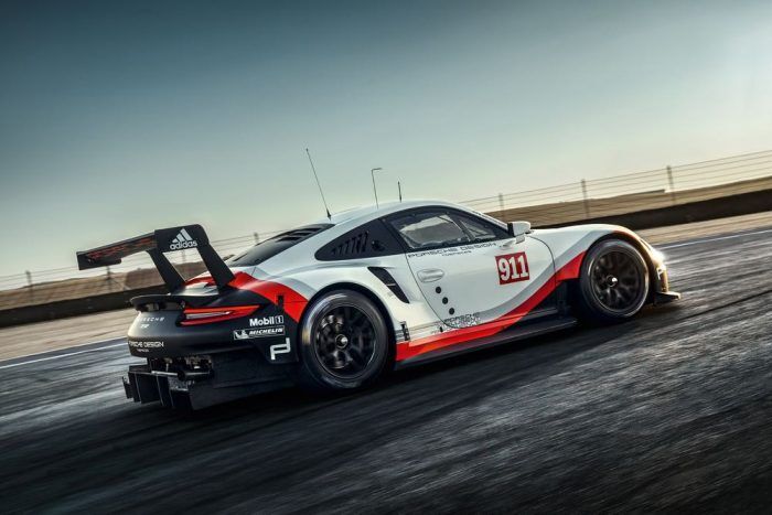 porsche-911-rsr-2017-le-mans-4