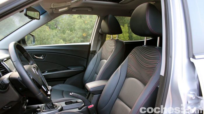ssangyong-xlv-2016-prueba-interior-8