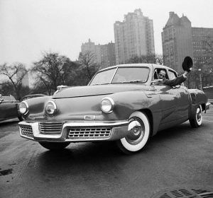 Tucker Torpedo Galeria 6 300x280