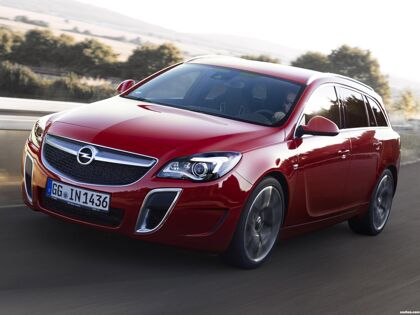 Opel Insignia Sports Tourer OPC 2013