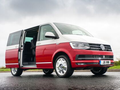 Volkswagen Caravelle Generation Six UK 2015