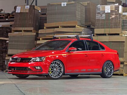 Volkswagen Jetta GLI Momo Edition 2015