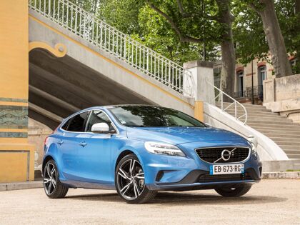Volvo V40 D4 R Design 2016