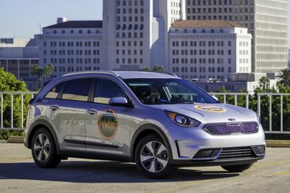 Kia Niro, récord de consumo de costa a costa
