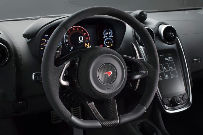 mclaren-570s-coupe-track-pack-2017-3