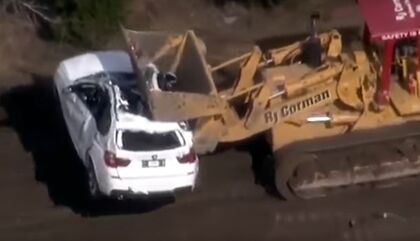 Un tren descarrila con 120 BMW y el resultado es éste