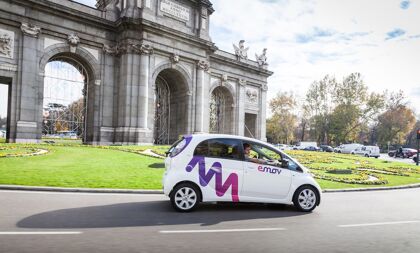 emov: el car2go de PSA con coches eléctricos de cuatro plazas