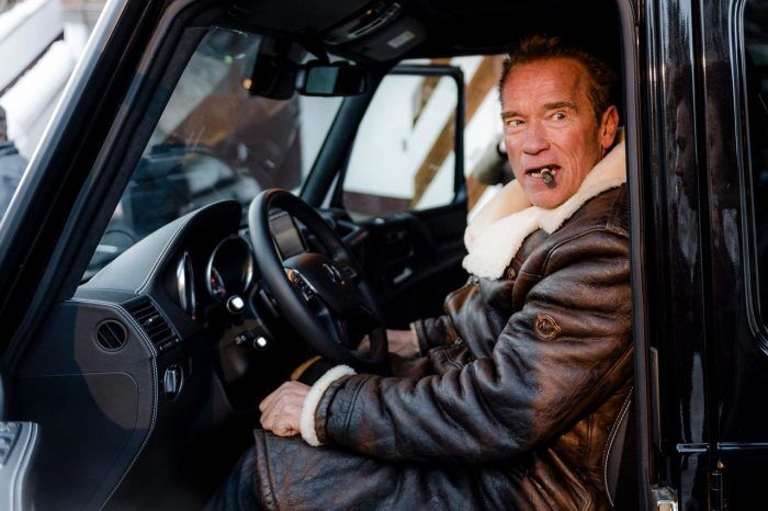 arnold-schwarzenegger-kreisel-clase-g-2