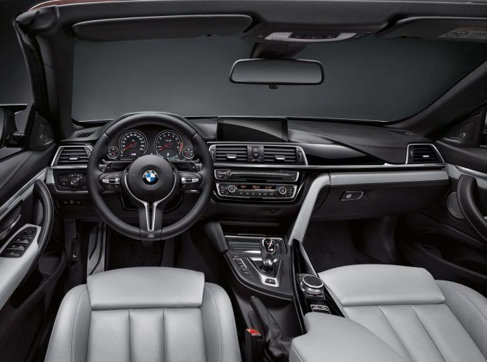 bmw-m4-2017-interior-3