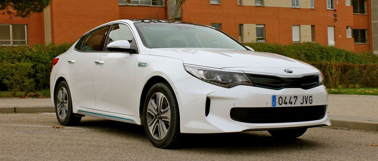 Todas las noticias de coches en un solo portal: Pruebas, fotos, vídeos, informes...