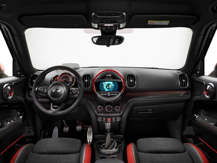 mini-countryman-john-cooper-works-2017-interior-1