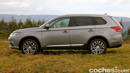 El Mitsubishi Outlander gasolina, ahora con 7 plazas