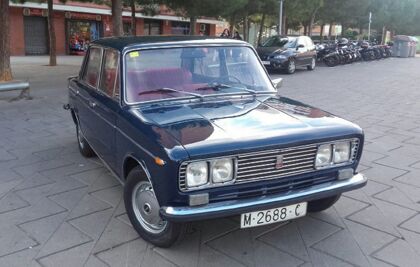 Se subasta el Seat 1430 de Julio Iglesias