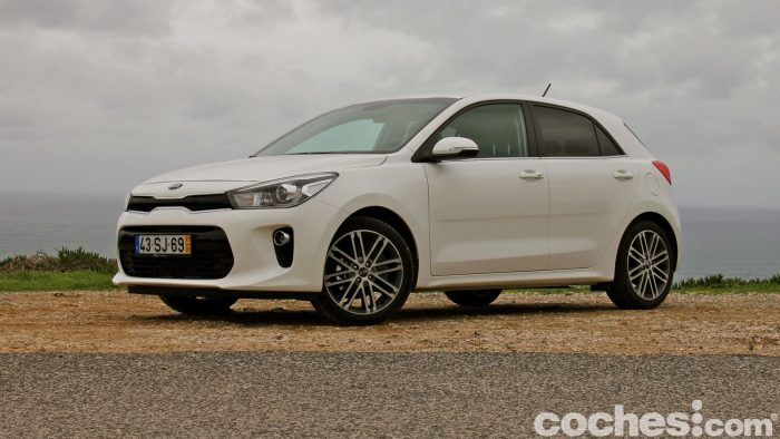kia-rio-2017-contacto-48