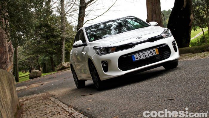kia-rio-2017-contacto-72