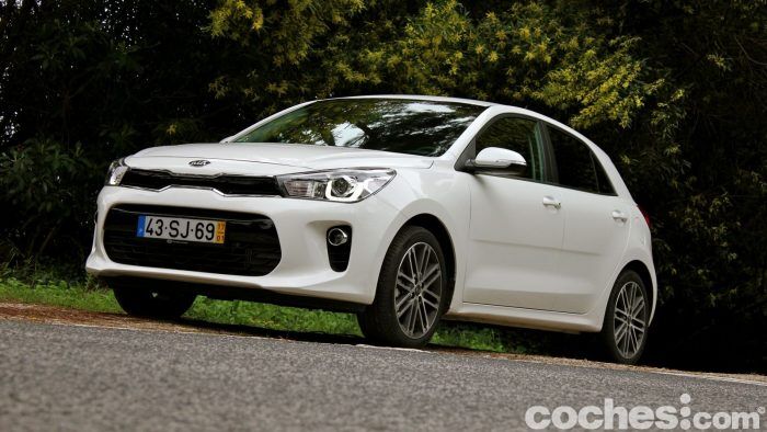 kia-rio-2017-contacto-98