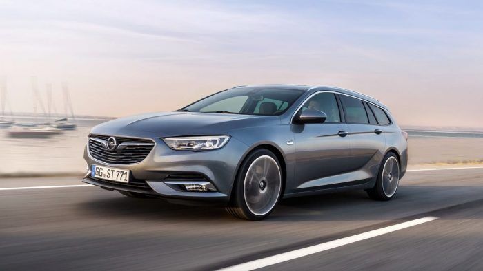 Opel Insignia Sports Tourer 2017 2 700x394