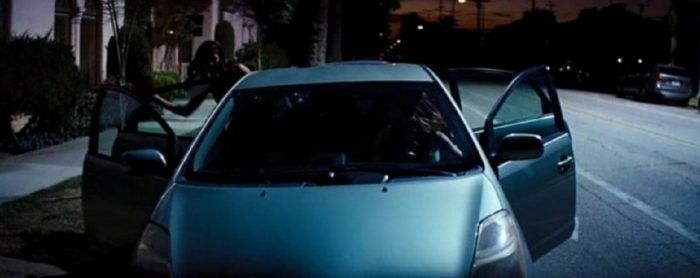 Toyota Prius II 700x278