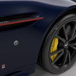Aston Martin V8 y V12 Vantage S Red Bull Racing Edition