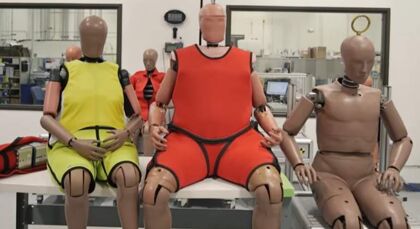 Por qué fabrican maniquís gordos y viejos para las pruebas de choque