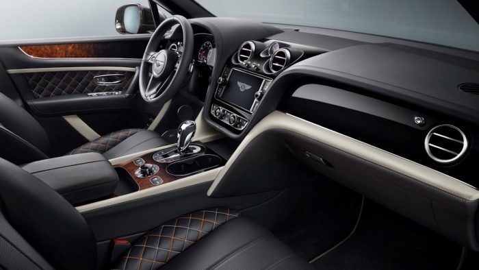 Bentley Bentayga Mulliner Interior 01 700x394