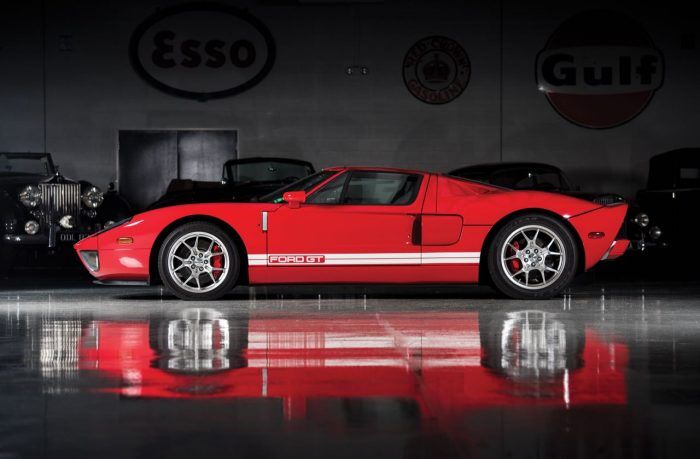 Ford GT 2005 11 700x459