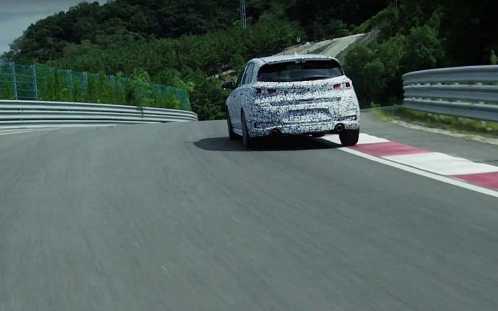 Hyundai I3002 700x438