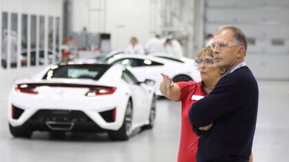 ¿Te gustaría ver en directo cómo fabrican el Acura NSX?