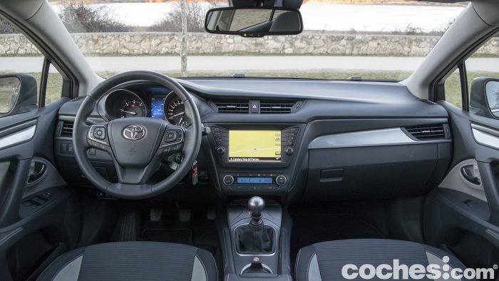 Prueba Toyota Avensis Touring Sports 33 700x394