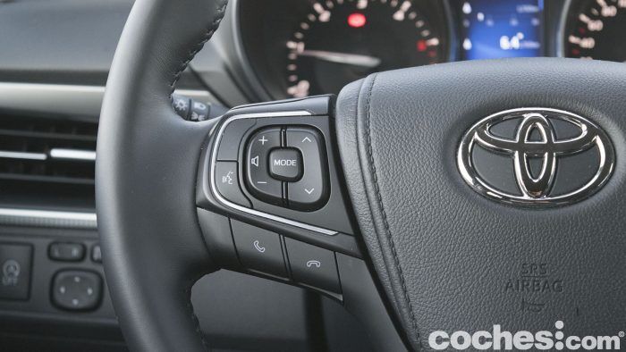 Prueba Toyota Avensis Touring Sports 40 700x394