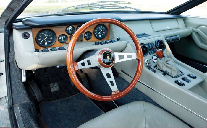 Lamborghini Jarama 400 GT By Bertone 1970 Interior 4 700x434