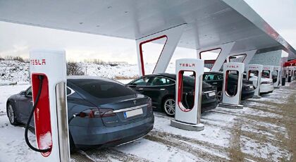 Tesla abre el décimo supercharger en España