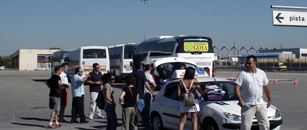 Todas las noticias de coches en un solo portal: Pruebas, fotos, vídeos, informes...