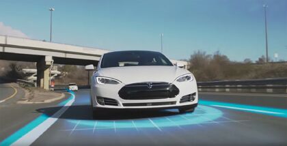 Los accidentes de Tesla se reducen con el sistema Autopilot